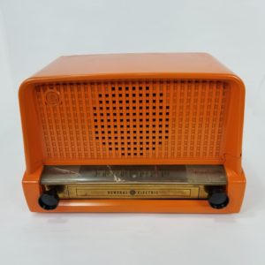 Vintage AM General Electric Radio Model 402