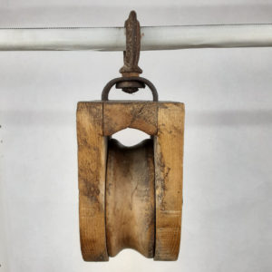 Antique Wooden Single Shiv Barn Pulley (022)