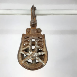 Antique Cast Iron Meyers Hay Trolley Drop Pulley – Barn Farm Tool (016)