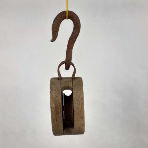 Antique Wood and Iron Small Single Shiv Barn Pulley (028)