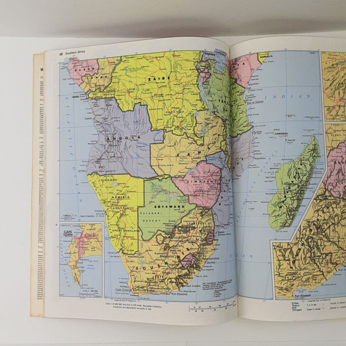 Vintage 1989 World Atlas with Giant World Map Insert - Image 3