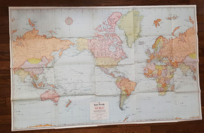 Vintage 1989 World Atlas with Giant World Map Insert - Image 7