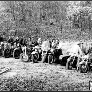 Vintage Molenaar Harley Photo – Line-up at Molenaar Speedway 1950’s