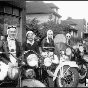 Vintage Photo of Signe Molenaar on 1937 WLDR front of Molenaar Harley