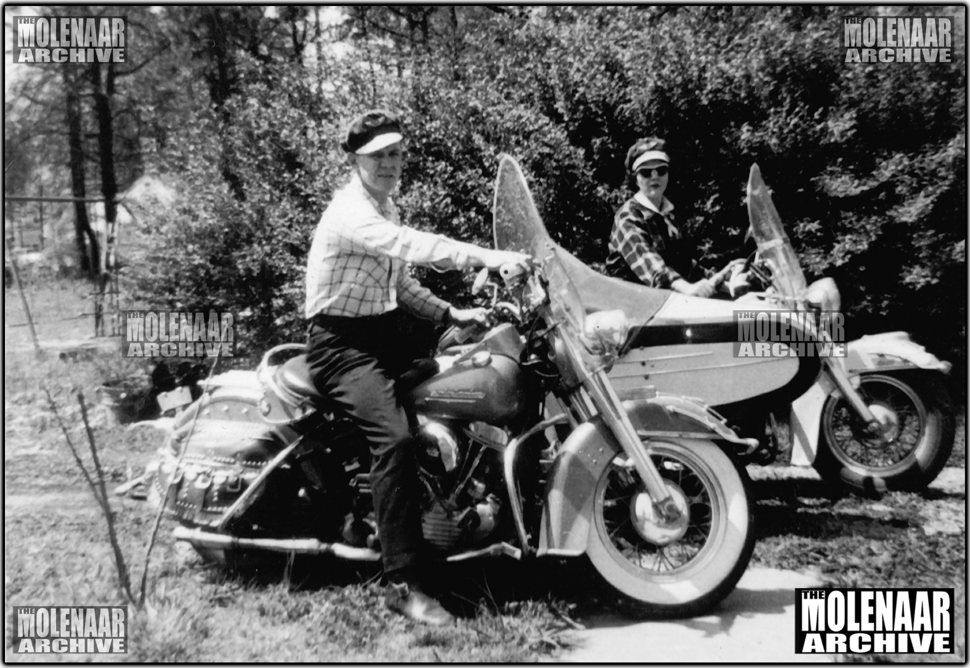 Vintage Harley Davidson Motorcycle PHOTO - Mr / Mrs Houston, Chattanooga, Tenn.