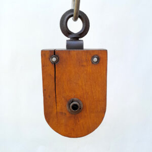 Antique Wooden Block Single Sheave Barn Pulley (067)