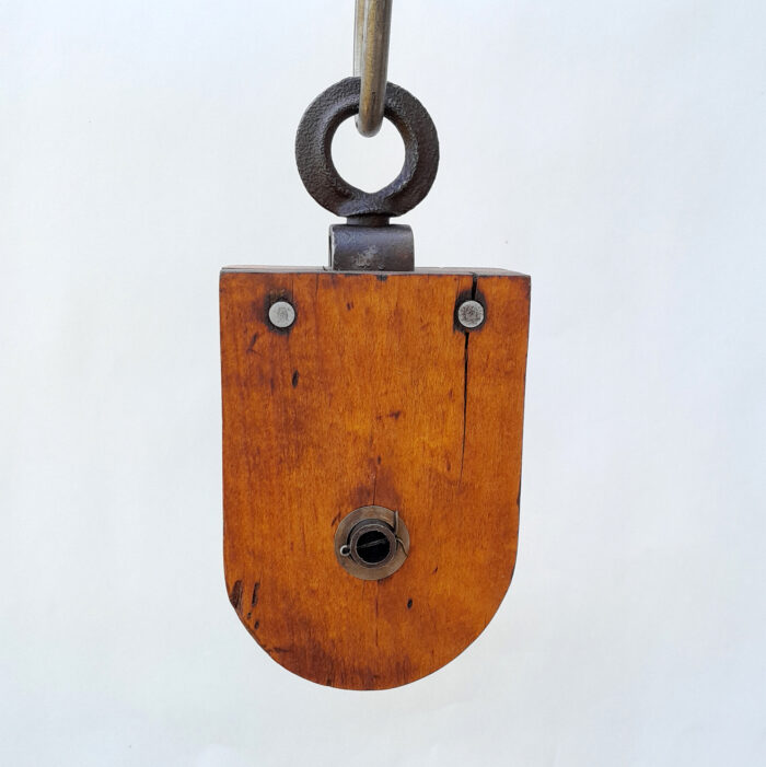 Antique Wooden Block Single Sheave Barn Pulley (067) - Image 3