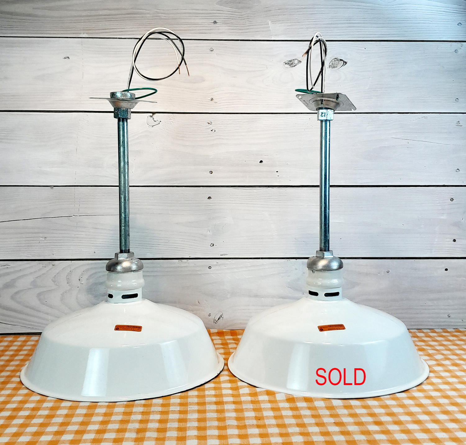 Pendant Vintage; pendantlight; Pendant light lighting; pendant lighter; White shade; ceiling light pendant lights; Industrial Decor; Industrialism decor; Decorative Industrial; Industrial Decoration; Barn Lights; Barn Wood Lights; Farmhouse Barn Lights; Barn Wedding Lights; Barn Light Fixture; Benjamin Lights; Benjamin Light; Large Barn Light; Benjamin Farm Light; Benjamin Industrial Light; Hang Light; Hang Lighting; Hanging Light; Lighting Hanging; Porcelain Light Farm; White Westinghouse Light