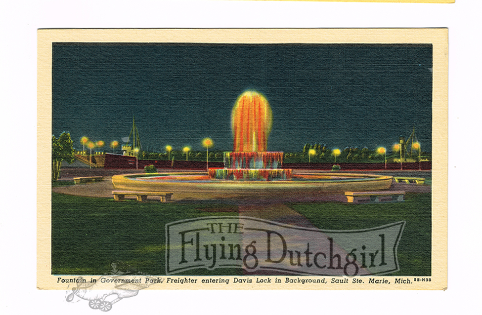 Vintage 1940's "Fountain" Sault Ste. Marie, Mich. Linen Postcard