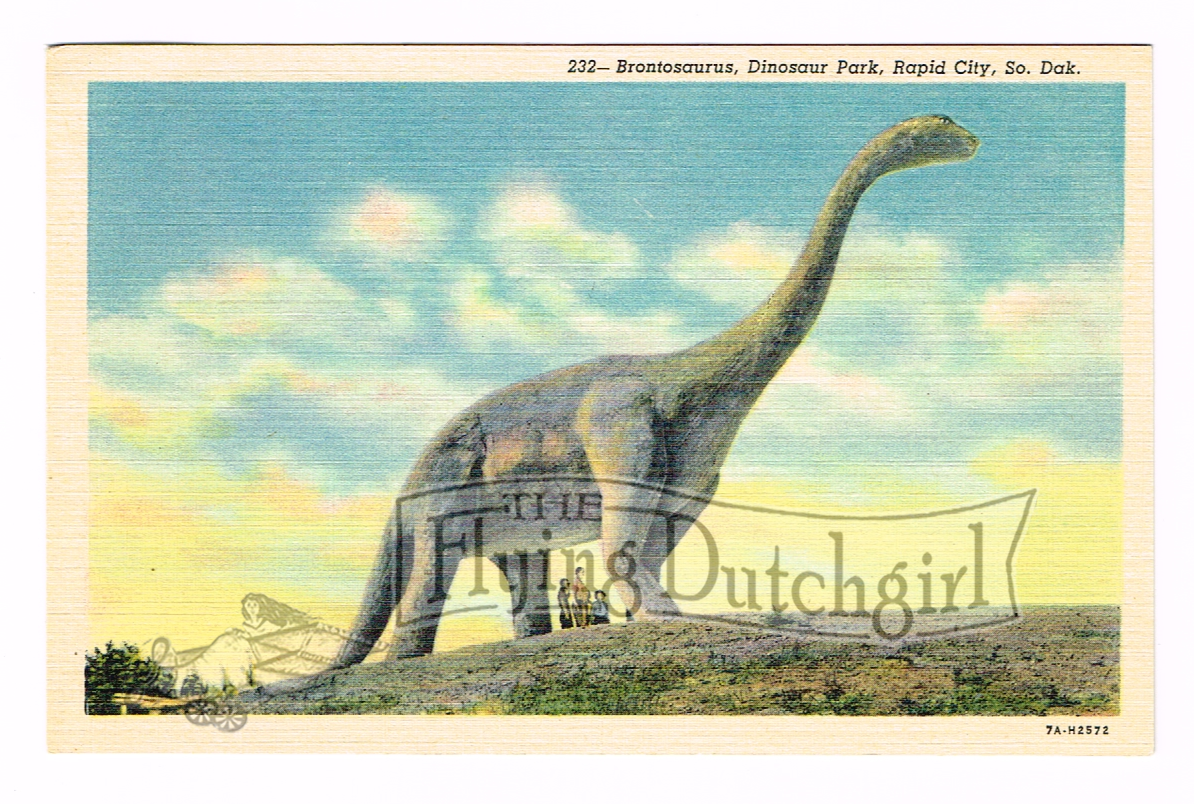 Vintage 1940s Linen Postcard - A Brontosuarus in Dinasaur Park in South Dakota